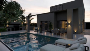 Hollywood Villa, by TK Property Management